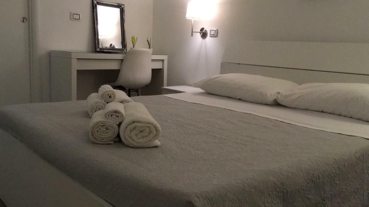 Perla Marina Apartment Syracuse Bagian luar foto